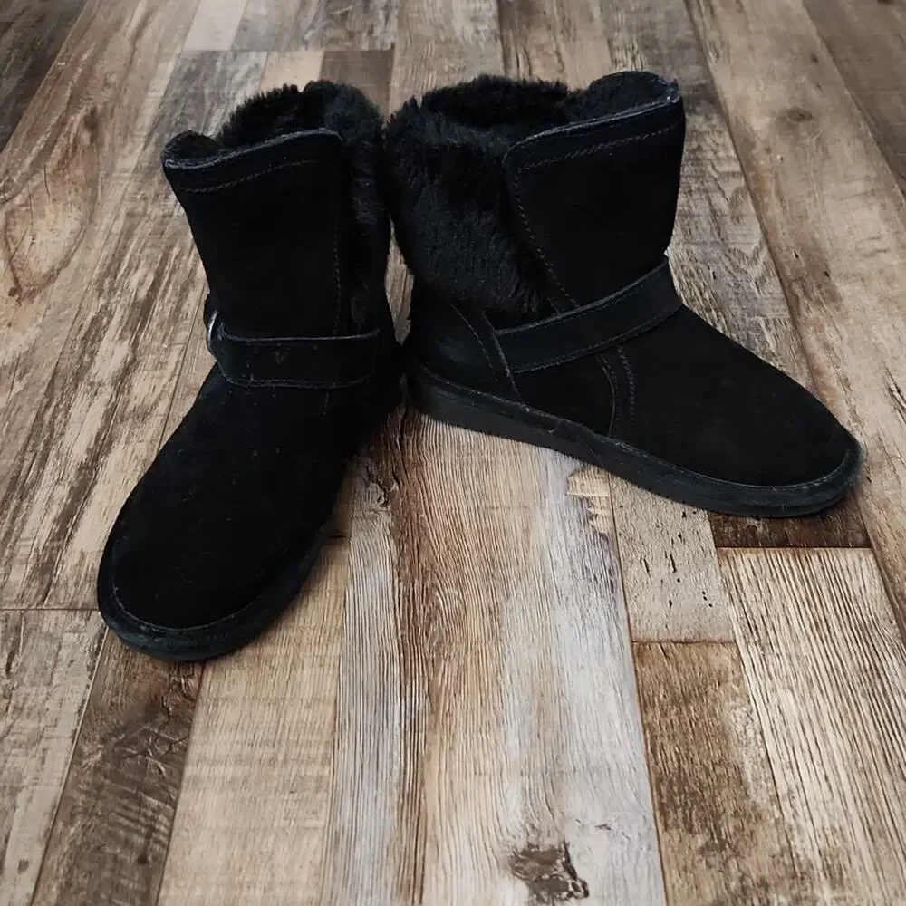 Bearpaw Youth‎ Black Faux Fur Suede Upper Wool Blend Lining Boots Size 4 Winter